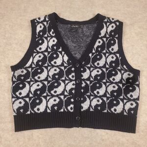 Justify Women Cropped Yin Yang Button Up Knit Sweater Vest Black & White L